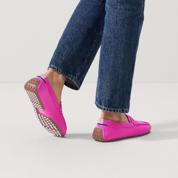 NWB Rothy's The Driver - Dragon Fruit Size 8.5 - Picture 4 of 11